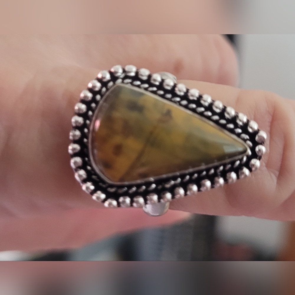 Artisan Silver Adjustable Ring with Teardrop Jasper Stone - Picture 3 of 3